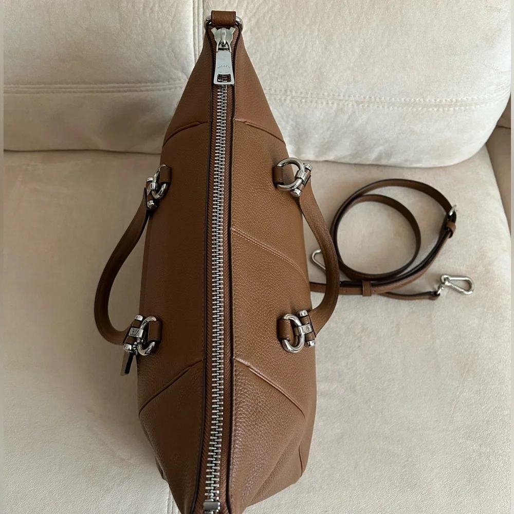 Coach Classy Leather Large Carryall, Tote, Work Bag, Crossbody, Vacation Bag - Picture 9 of 16